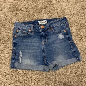 Caused cute Jean shorts